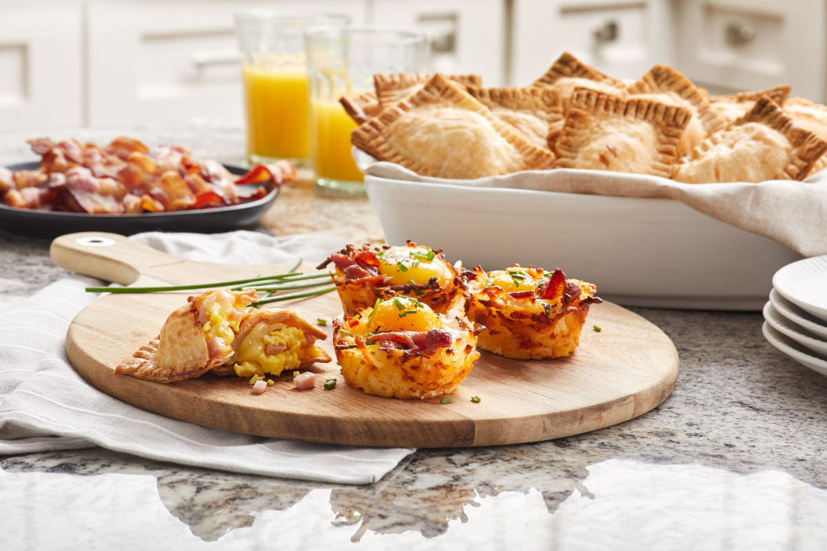 Professional commercial photography of Smithfield breakfast products on kitchen counter